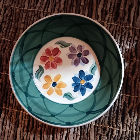 Gail Pittman Pottery Daisy Chain Bowl soup cereal - Picture 3 of 6